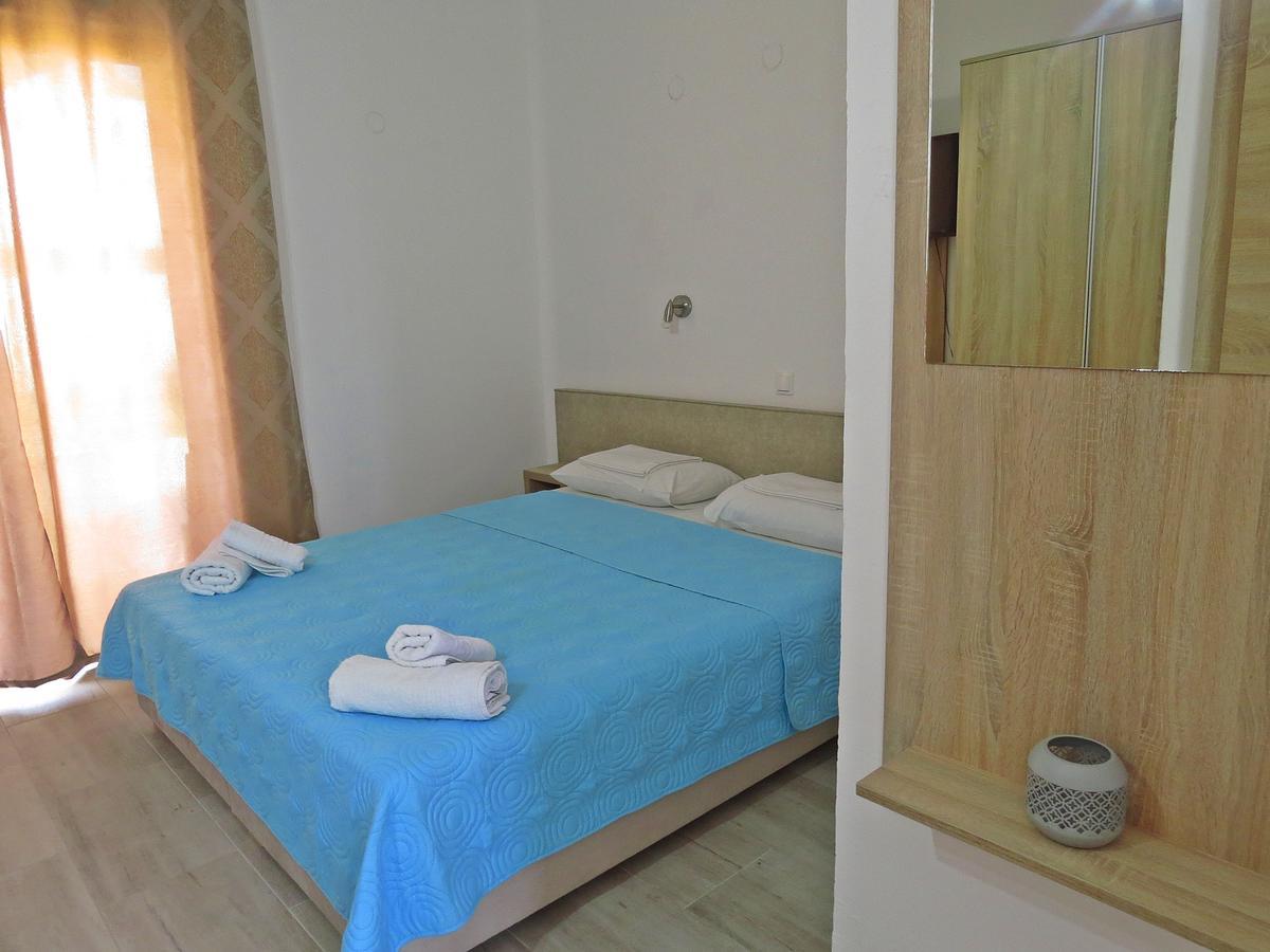 קיוטארי Loukas Beach Rooms מראה חיצוני תמונה