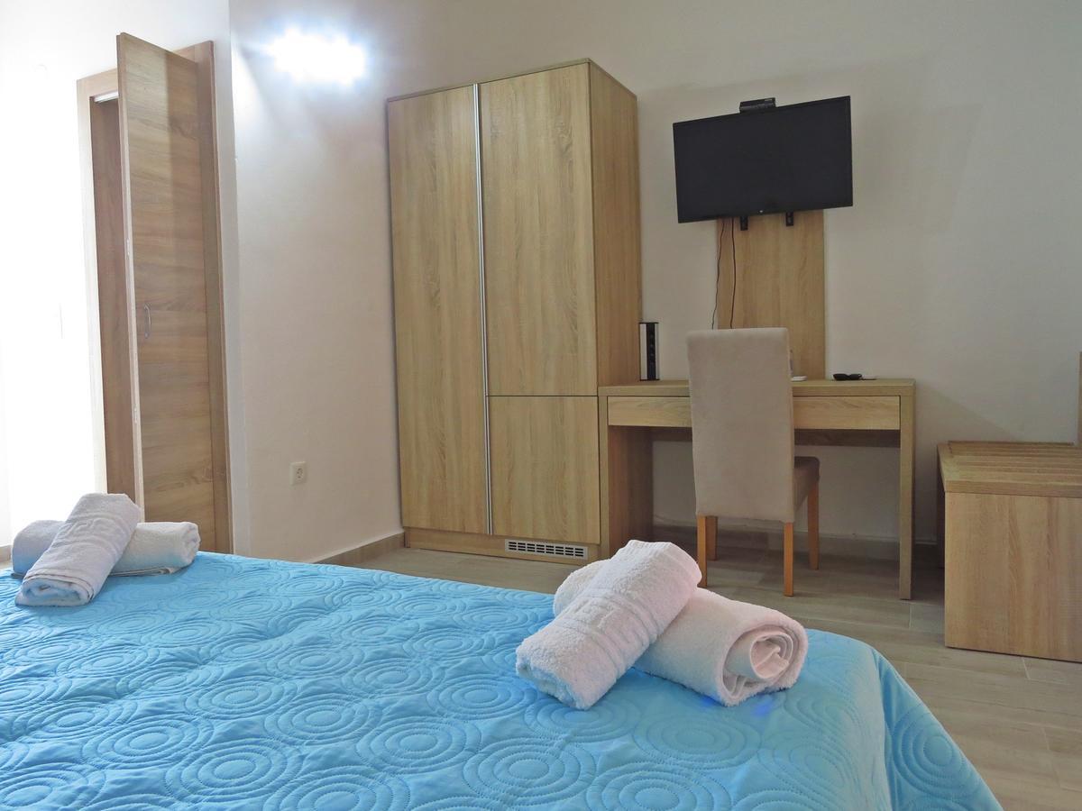 קיוטארי Loukas Beach Rooms מראה חיצוני תמונה